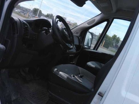 Used 2025 RAM ProMaster 2500 w/ Convenience Group FWD image 5