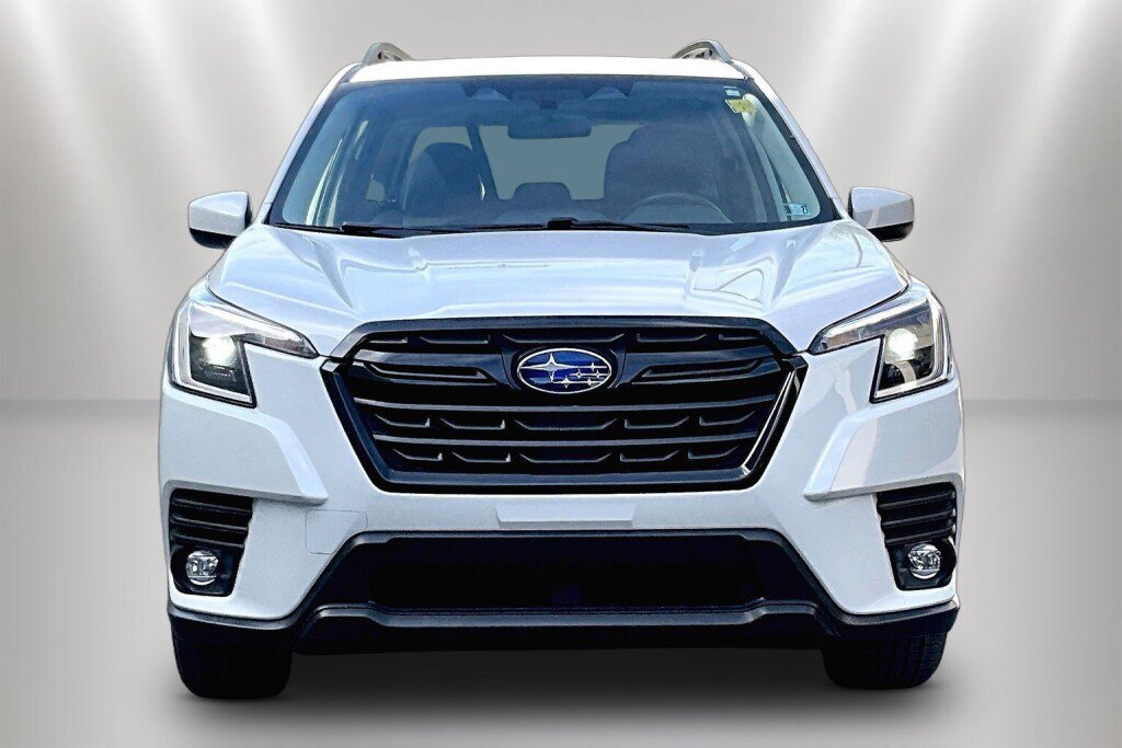 Certified 2024 Subaru Forester Premium AWD/4WD image 2