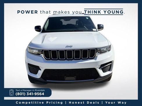 New 2025 Jeep Grand Cherokee Laredo X w/ Trailer Tow Package image 5