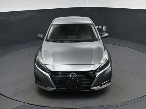 Used 2025 Nissan Altima 2.5 S FWD image 37