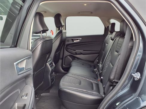 Used 2024 Ford Edge Titanium w/ Equipment Group 301A image 11