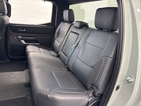Used 2025 Toyota Tundra Platinum AWD/4WD image 43