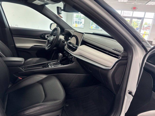 Used 2024 Jeep Compass Limited AWD/4WD image 22