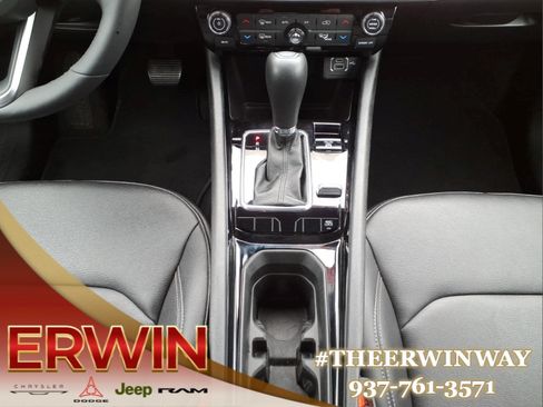 Used 2025 Jeep Compass Limited AWD/4WD image 23