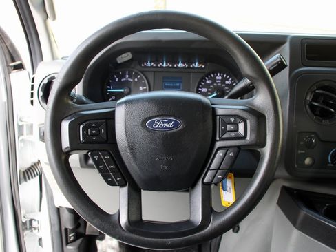 Used 2023 Ford E-450 and Econoline 450 Super Duty w/ Power Windows & Locks Group image 26