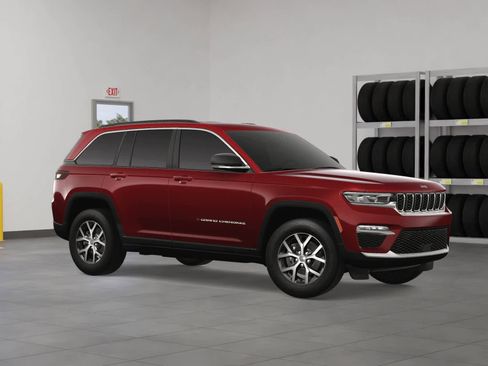Used 2025 Jeep Grand Cherokee Limited image 7