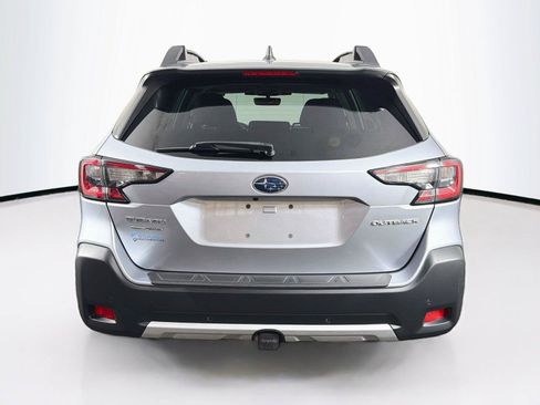 Used 2023 Subaru Outback Limited AWD/4WD image 10