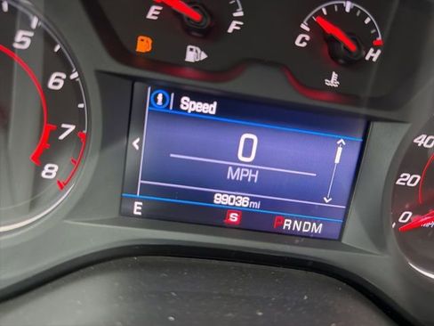 Used 2020 Chevrolet Camaro LT image 12