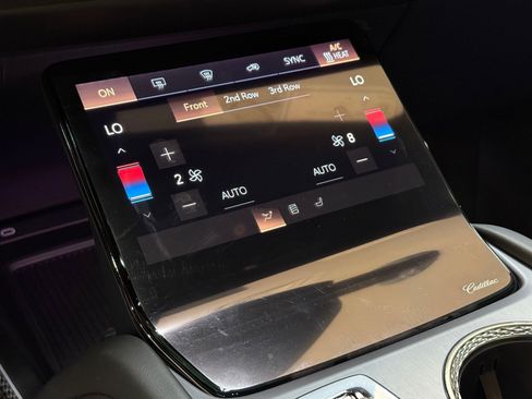 New 2026 Cadillac Vistiq Sport image 34