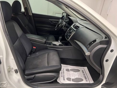 Used 2017 Nissan Altima 2.5 SR w/ Midnight Edition Package image 51