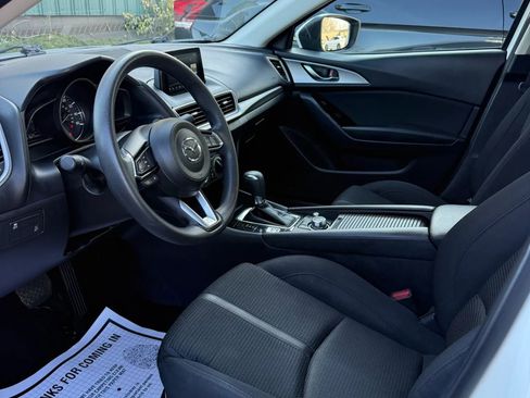 Used 2018 MAZDA MAZDA3 Sport w/ Preferred Equipment Package image 10