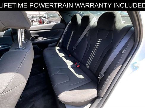 Used 2025 Hyundai Elantra Sport FWD image 32