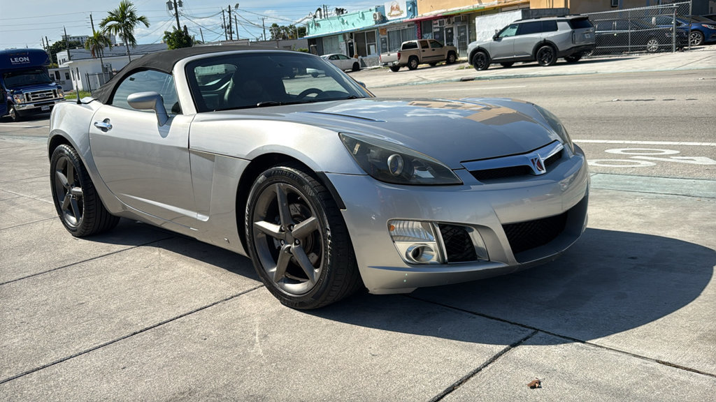 Used 2008 Saturn Sky Red Line RWD image 15
