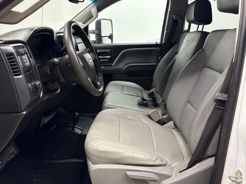 Used 2019 Chevrolet Silverado 2500 W/T w/ WT Convenience Package AWD/4WD image 31