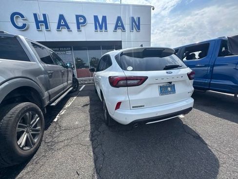 Used 2023 Ford Escape ST-Line w/ Tech Pack #1 AWD/4WD image 8