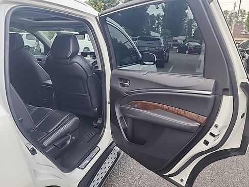 Used 2018 Acura MDX w/ Advance & Entertainment Pac AWD/4WD image 18