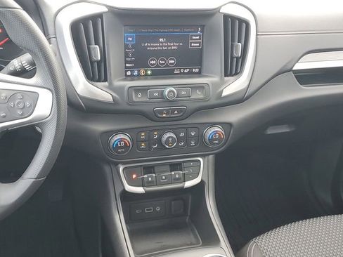 Certified 2023 GMC Terrain SLE w/ Driver Convenience Package image 15