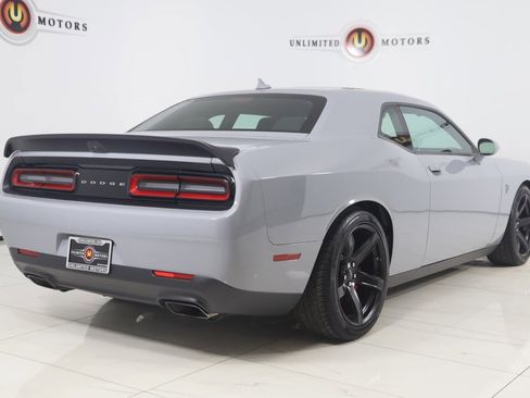 Used 2021 Dodge Challenger SRT Hellcat image 3