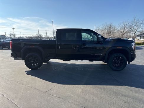 New 2026 GMC Sierra 2500 AT4 image 8