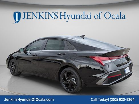 New 2026 Hyundai Elantra SEL Sport Premium FWD image 7