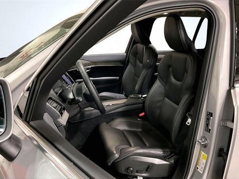 Certified 2023 Volvo XC90 B6 Ultimate image 26