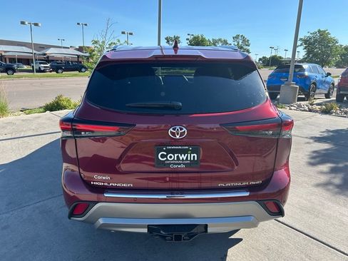 Used 2026 Toyota Highlander Platinum AWD/4WD image 6