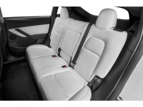 Used 2023 Tesla Model Y Long Range image 13