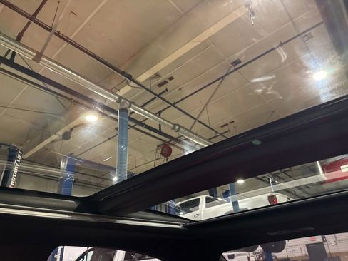 Used 2025 Toyota Camry XSE image 35