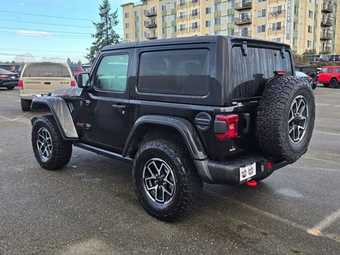 Used 2024 Jeep Wrangler Rubicon image 6