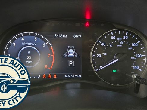 Used 2024 Nissan Kicks SV image 10