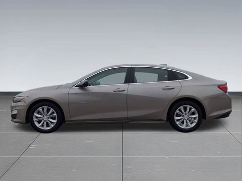 Used 2023 Chevrolet Malibu LT w/ Driver Confidence Package FWD image 3