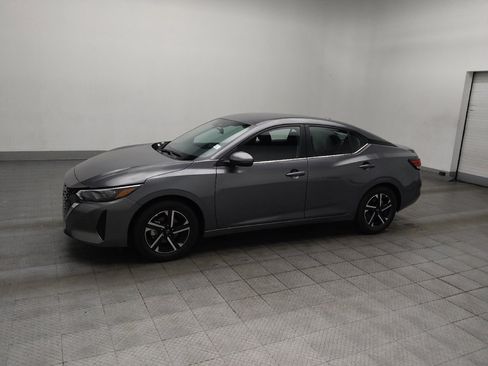 Used 2025 Nissan Sentra SV FWD image 2