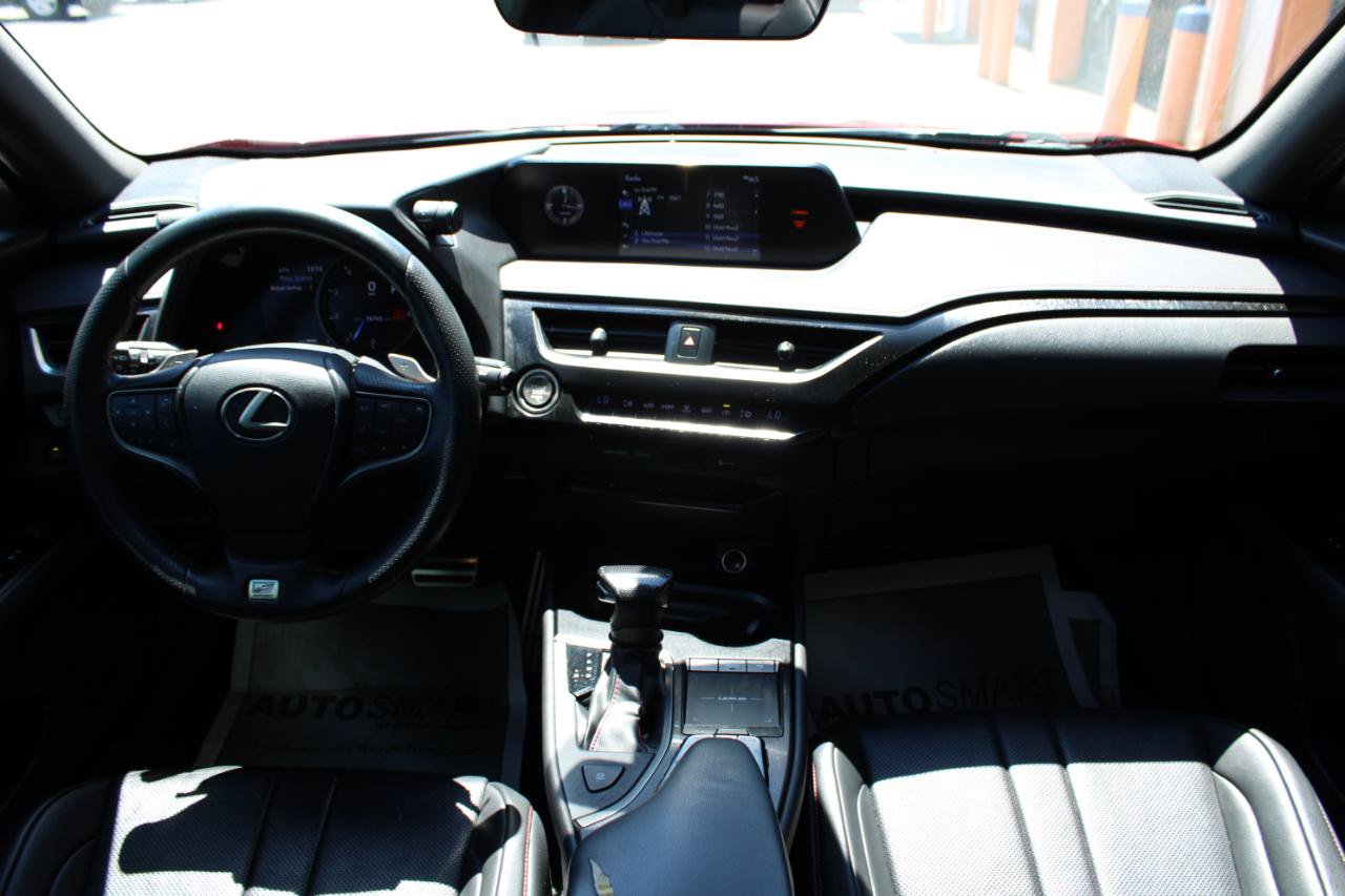 Used 2019 Lexus UX 200 F Sport w/ F Sport Premium Package FWD image 39