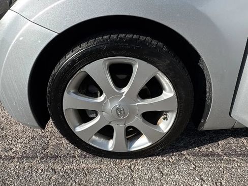 Used 2013 Hyundai Elantra Limited FWD image 23