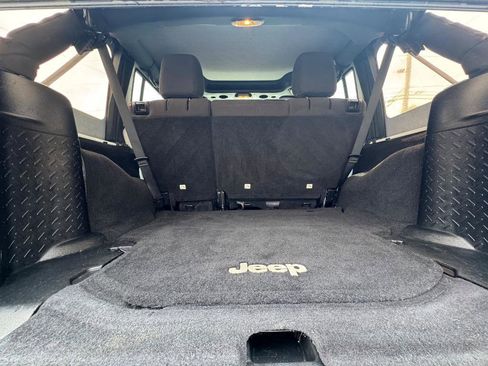 Used 2014 Jeep Wrangler Unlimited Sport AWD/4WD image 20