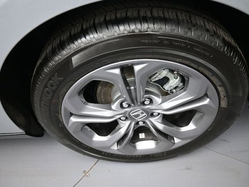 Certified 2025 Honda Accord EX-L image 15