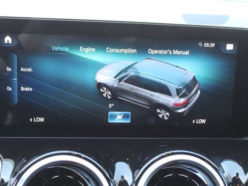 Used 2022 Mercedes-Benz GLB 250 image 24