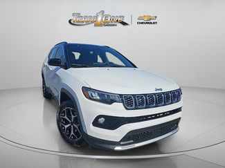 Used 2025 Jeep Compass Limited video 1