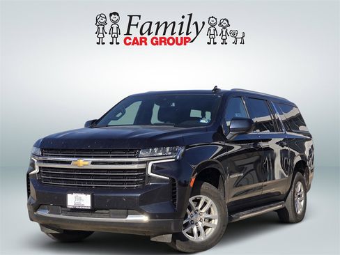 Used 2024 Chevrolet Suburban LT image 1
