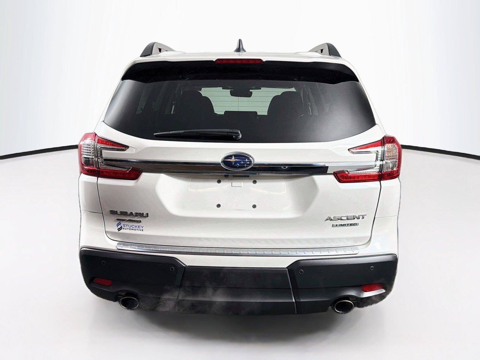 Used 2023 Subaru Ascent Limited AWD/4WD image 10