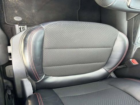 Used 2025 Ford Escape ST-Line AWD/4WD image 10
