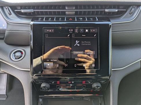 New 2025 Jeep Grand Cherokee L Altitude AWD/4WD image 25