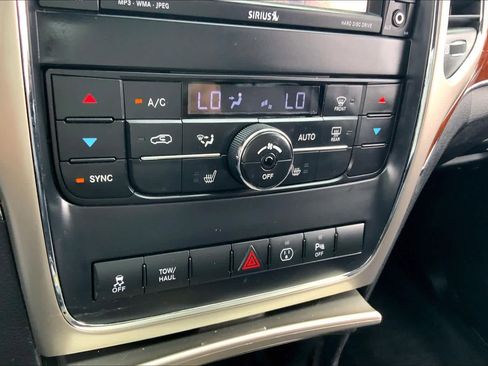 Used 2013 Jeep Grand Cherokee Limited RWD image 32