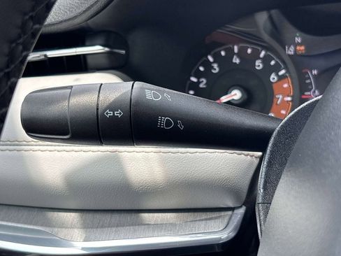 Certified 2023 Jeep Compass Limited AWD/4WD image 28