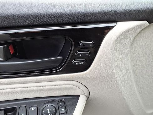 Used 2026 Honda Odyssey Touring image 12