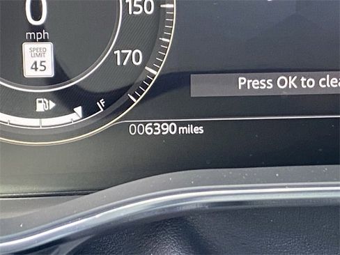 Used 2025 Jaguar F-PACE R-Dynamic S image 12