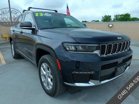 Used 2023 Jeep Grand Cherokee L Limited AWD/4WD image 2