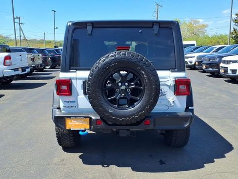 Certified 2024 Jeep Wrangler Unlimited AWD/4WD image 6