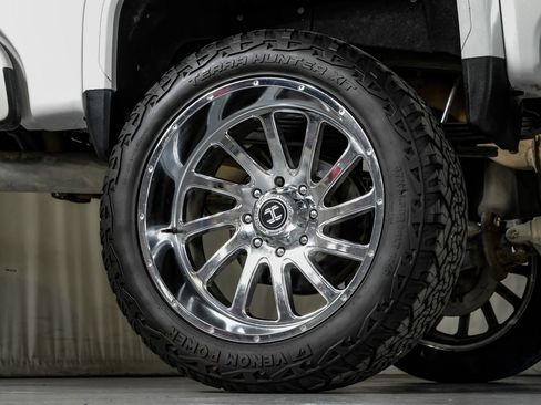 Used 2022 GMC Sierra 2500 Denali w/ Denali Ultimate Package AWD/4WD image 53