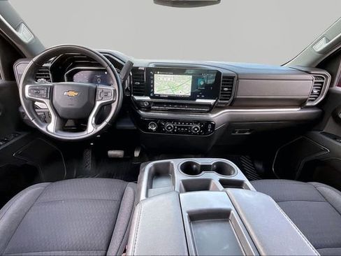 Used 2023 Chevrolet Silverado 1500 LT image 7